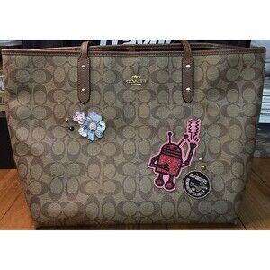 Coach Keith Haring Signature Canvas w/ Patches Tote Bag With Keychain F48728